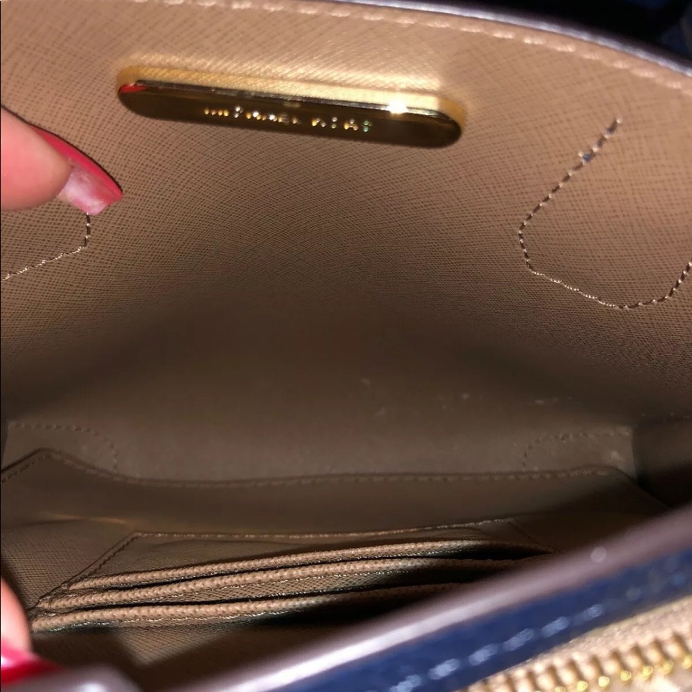 Michael kors bag - Picture 3 of 4